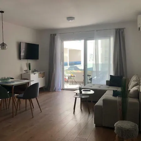 Apartamento Flora Makarska